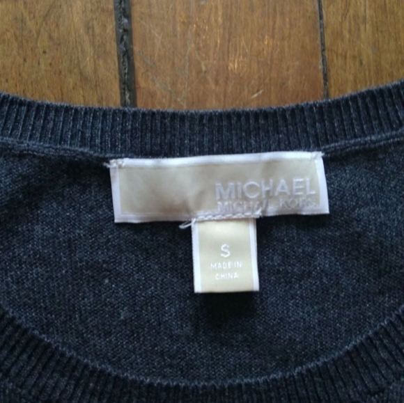 Sweater - Picture 2 of 2